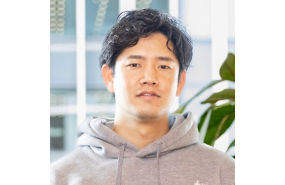 平 雄飛